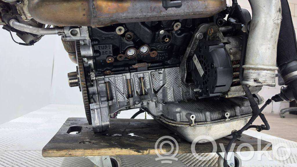 Audi A6 Tvarkingai dirbantis variklis yra video cgq