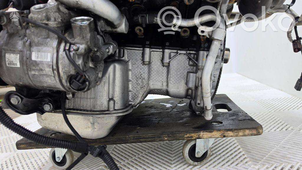 Audi A6 Tvarkingai dirbantis variklis yra video cgq