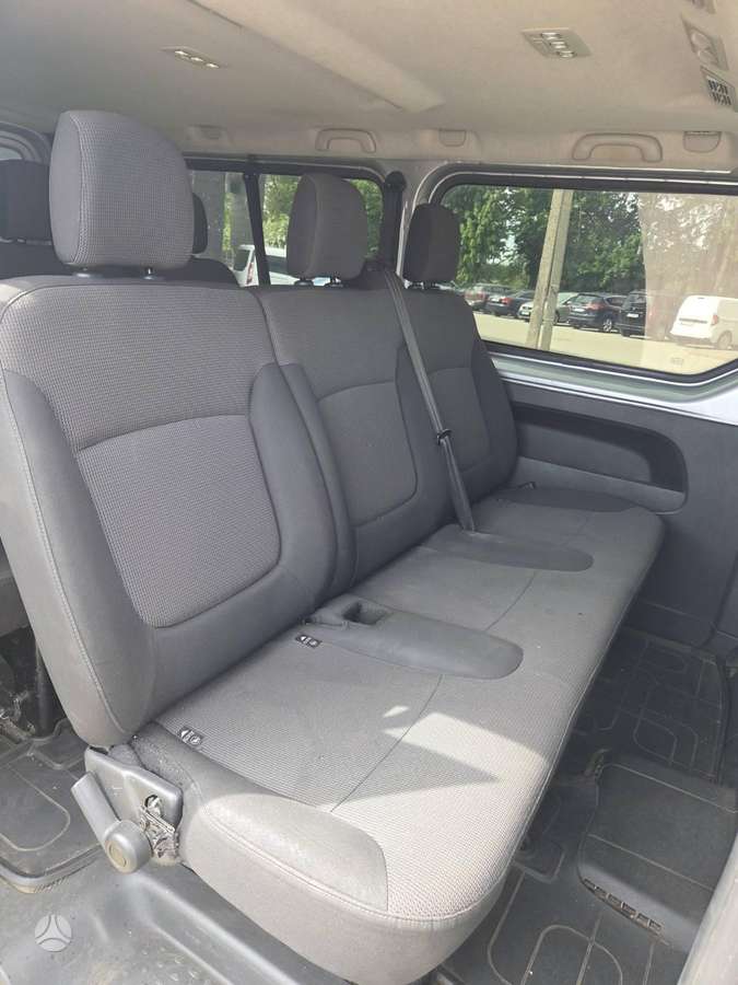 Renault Trafic - 8