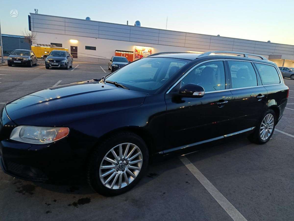 Volvo V70, 2.0 l., Универсал