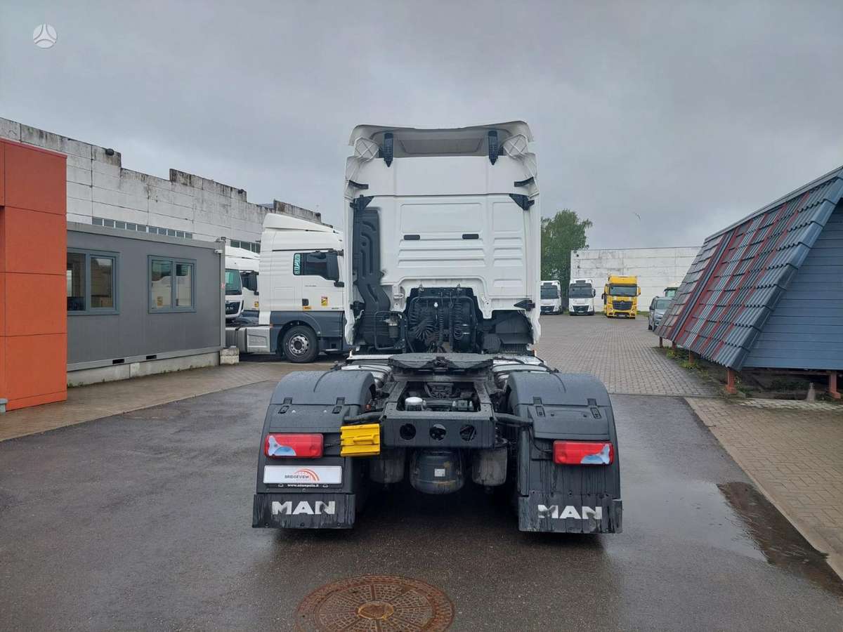 MAN TGX 18.470, double sleeper