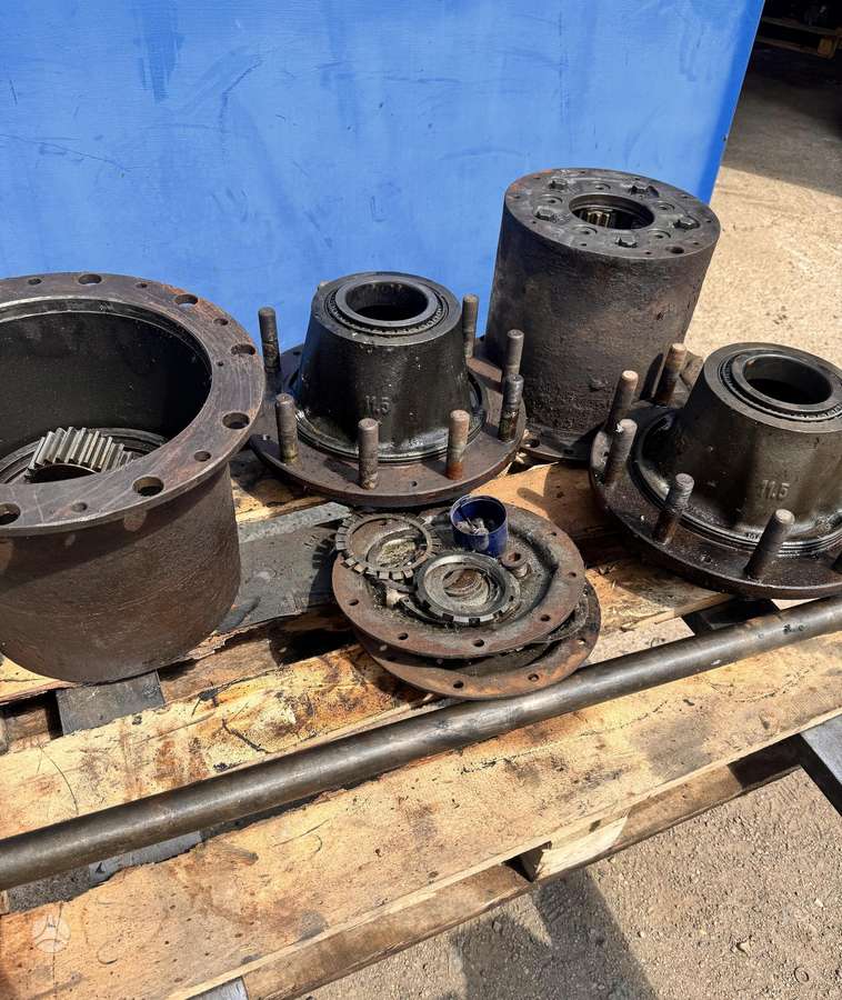 MAN 27.414, trucks