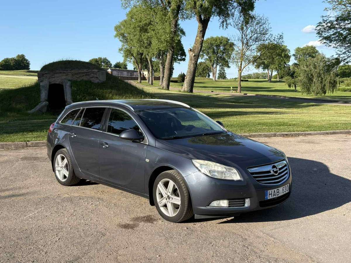 Opel Insignia, 2.0 l., Универсал