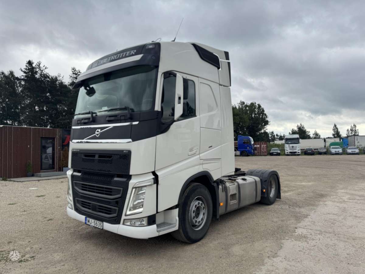 Volvo FH460, double sleeper