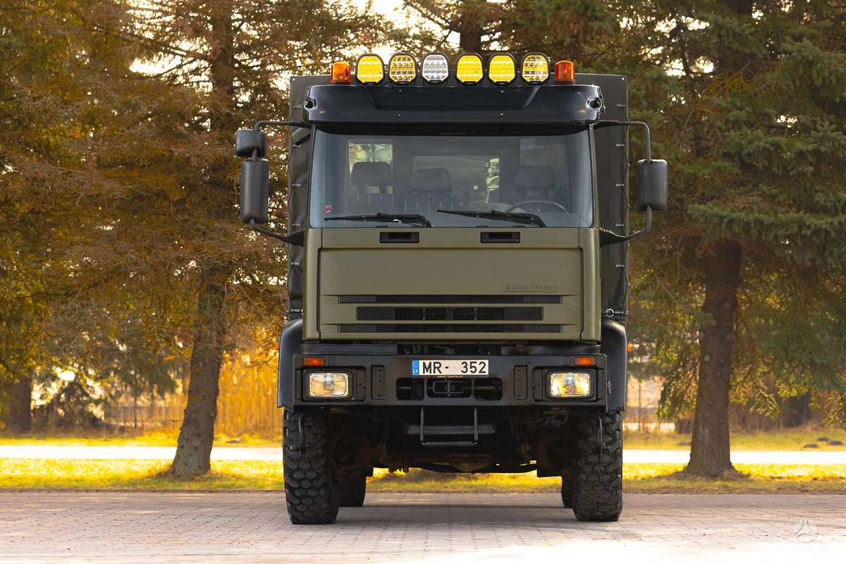 Iveco ML100E18, bortiniai su tentu