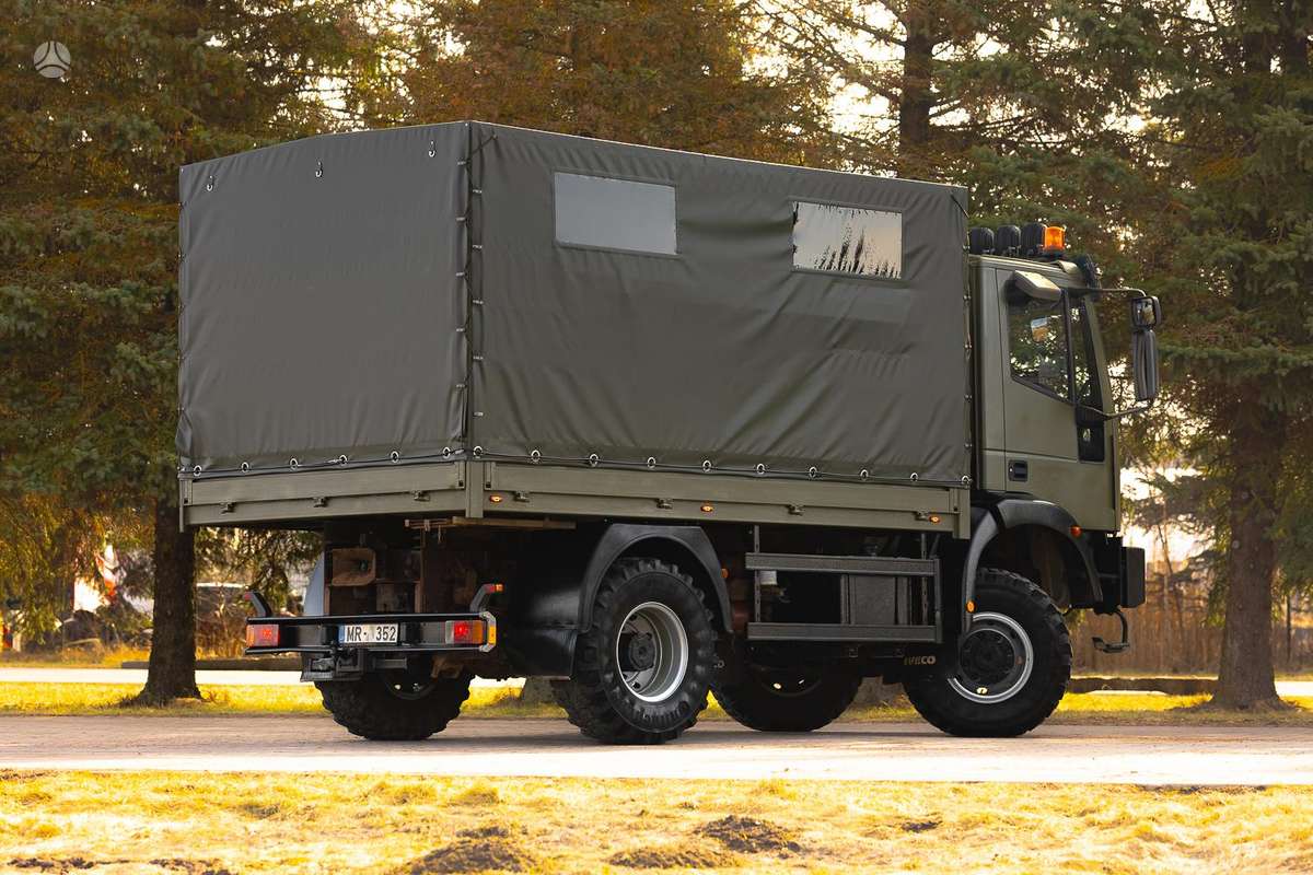 Iveco ML100E18, bortiniai su tentu