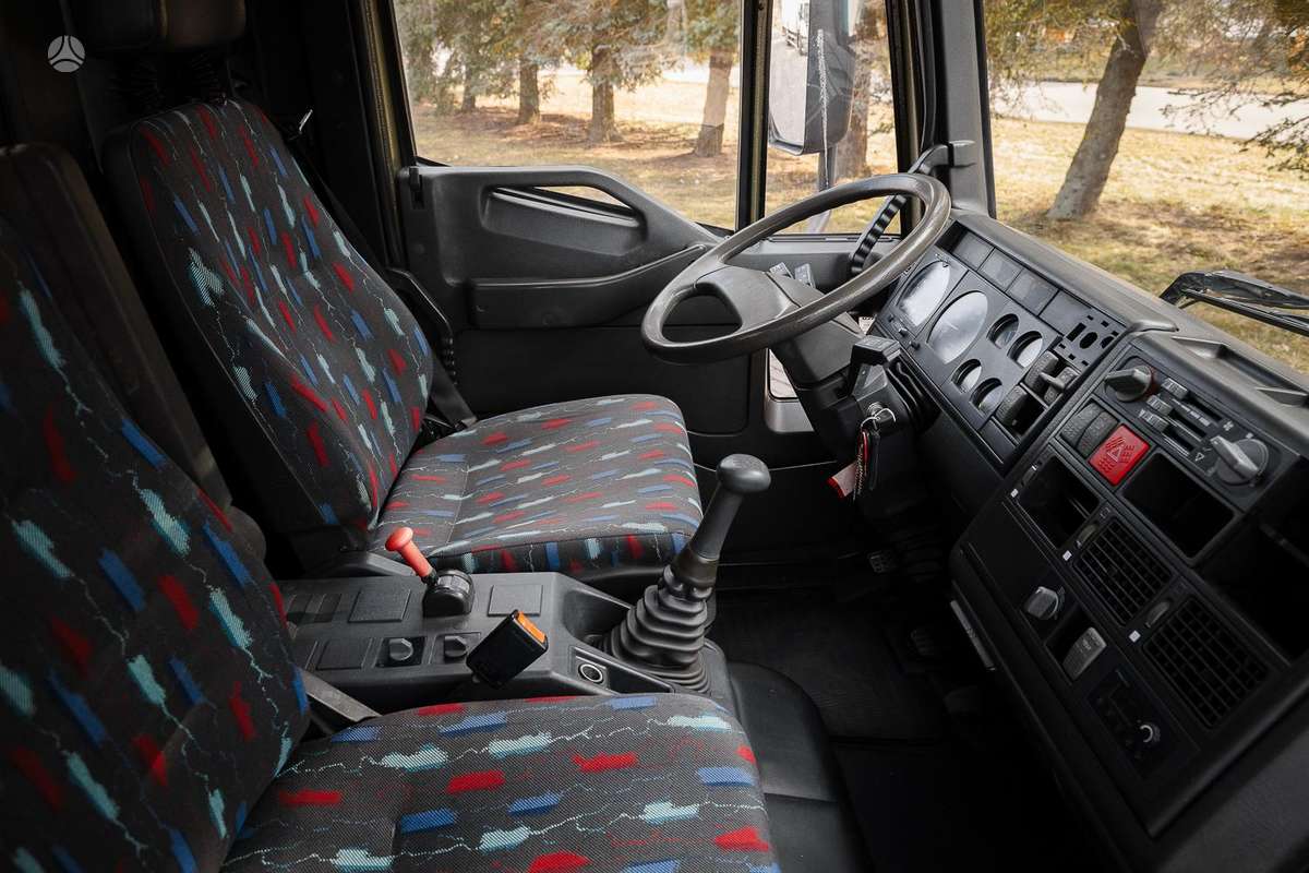 Iveco ML100E18, бортовые с тентом