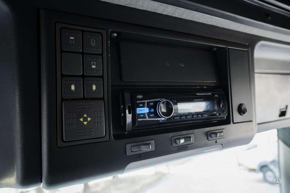 Iveco ML100E18, бортовые с тентом