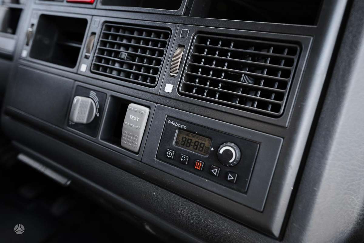 Iveco ML100E18, bortiniai su tentu
