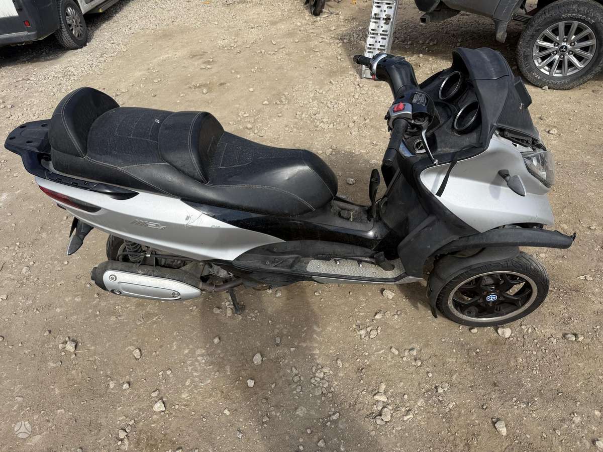 Piaggio MP3 300cc, мотороллеры / мопеды