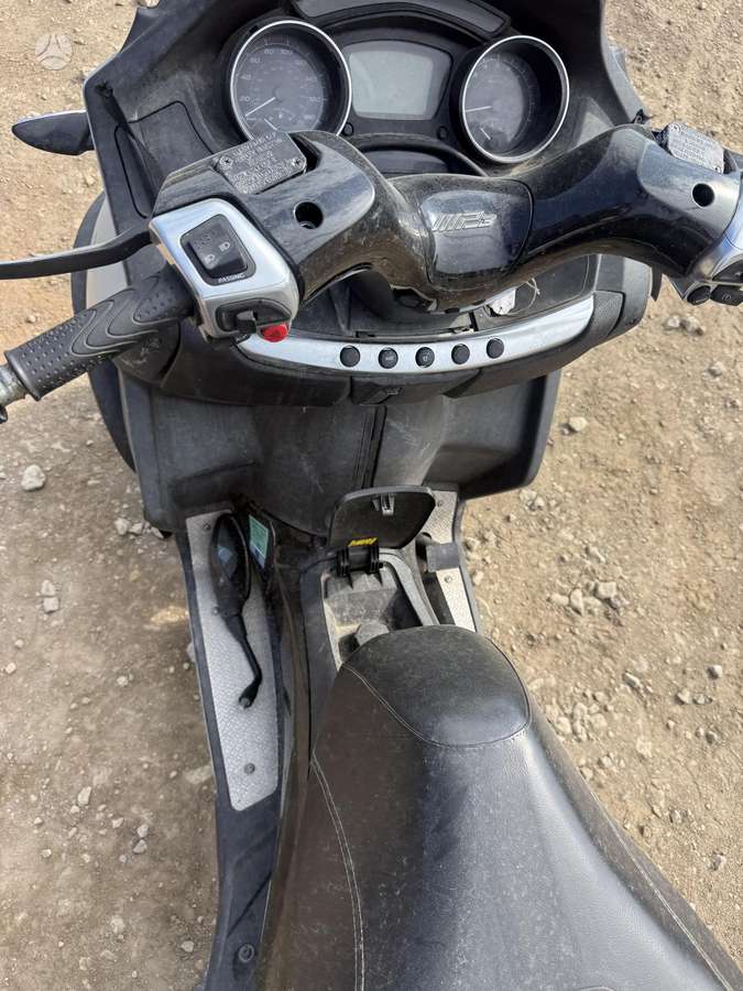 Piaggio MP3 300cc, мотороллеры / мопеды