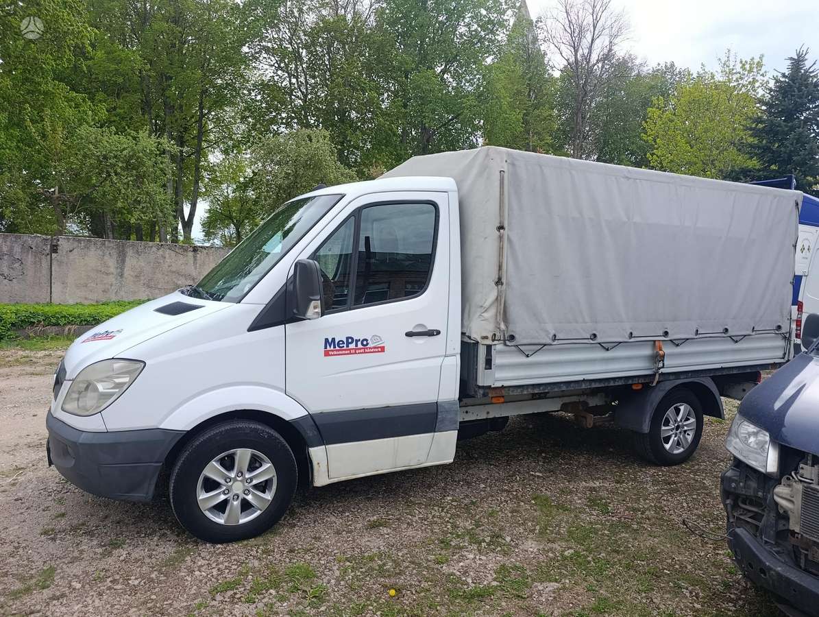 Iveco 75e18, cab-chassis trucks