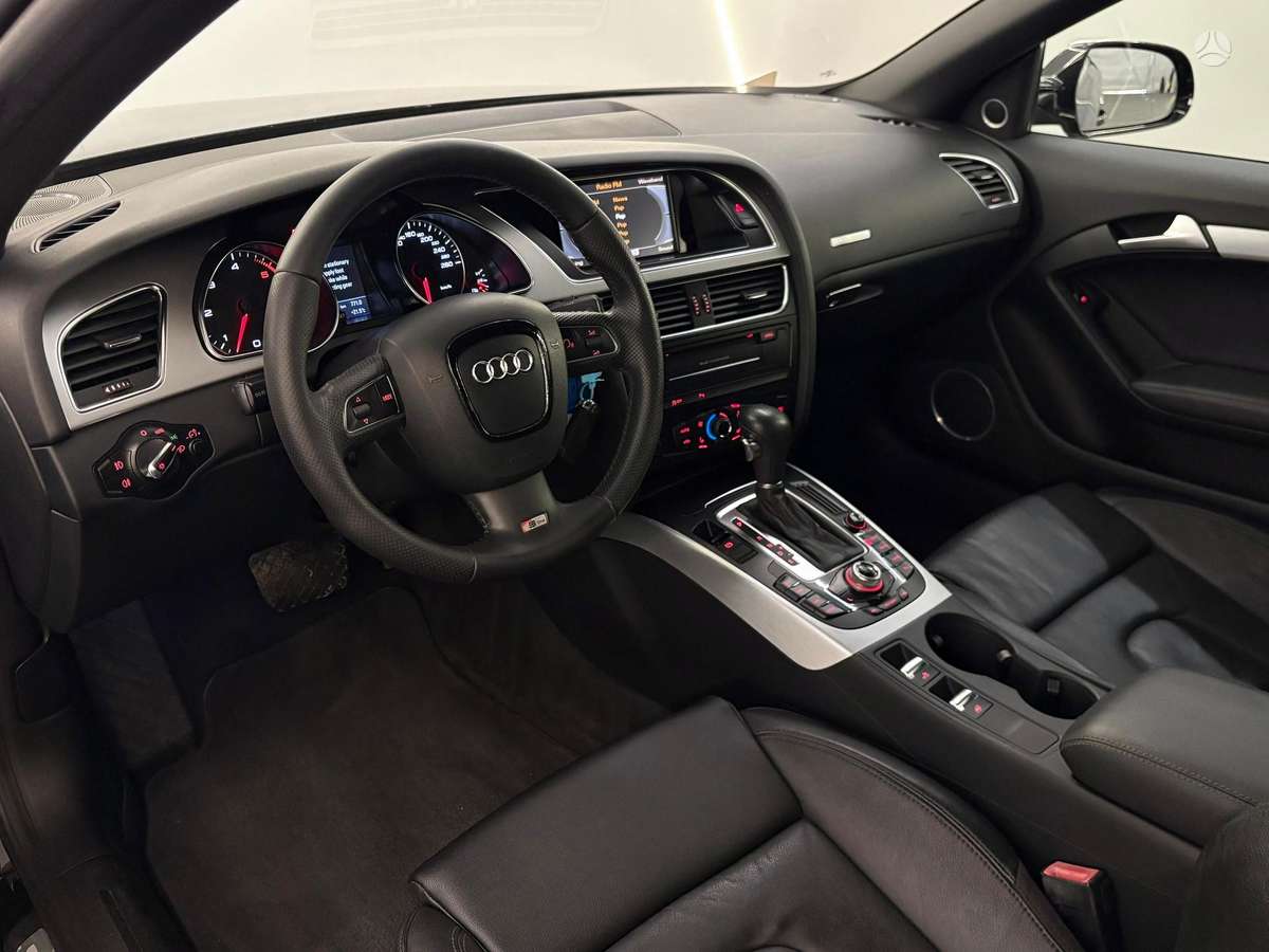 Audi A5, 2.7 l., convertible