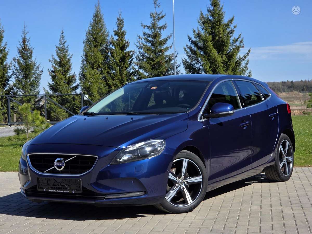 Volvo V40, 2.0 l., hečbekas