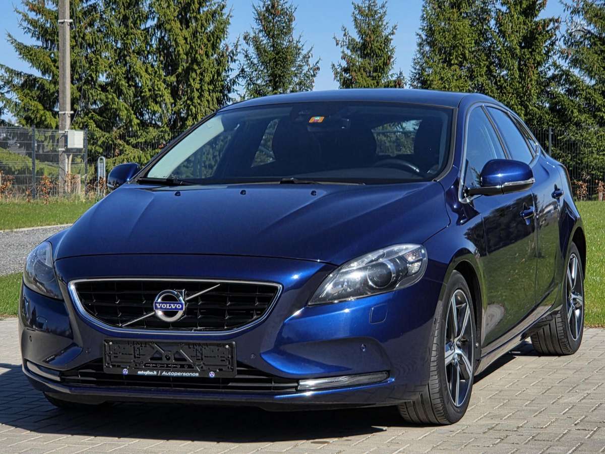 Volvo V40, 2.0 l., hečbekas