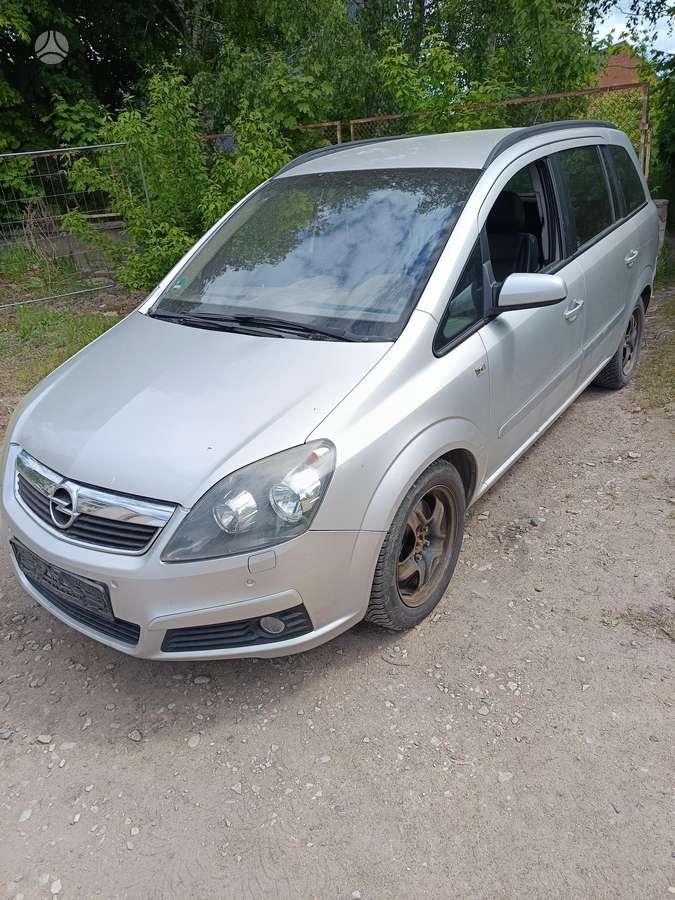 Opel Zafira детали кузова