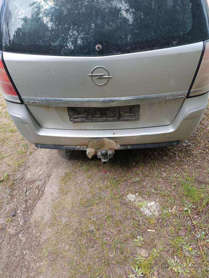 Opel Zafira kėbulo dalys