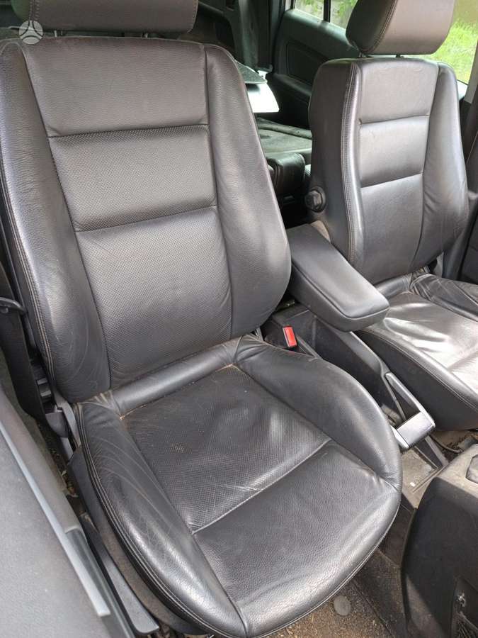 Opel Zafira kėbulo dalys