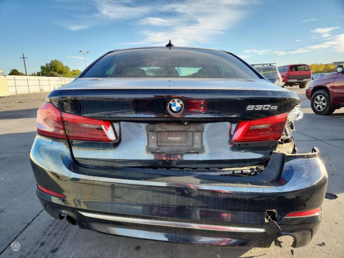 BMW 530