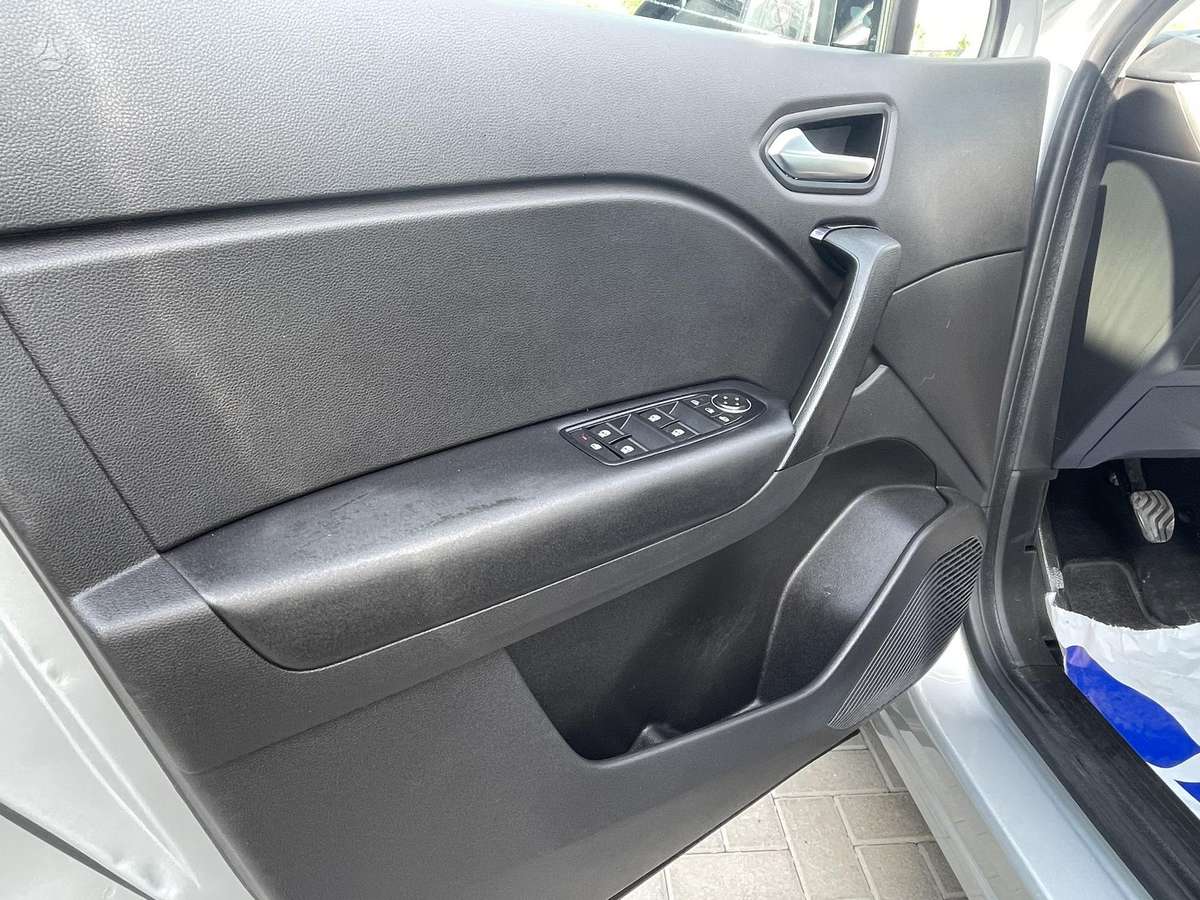 Renault Captur, 1.5 l., off-road / crossover