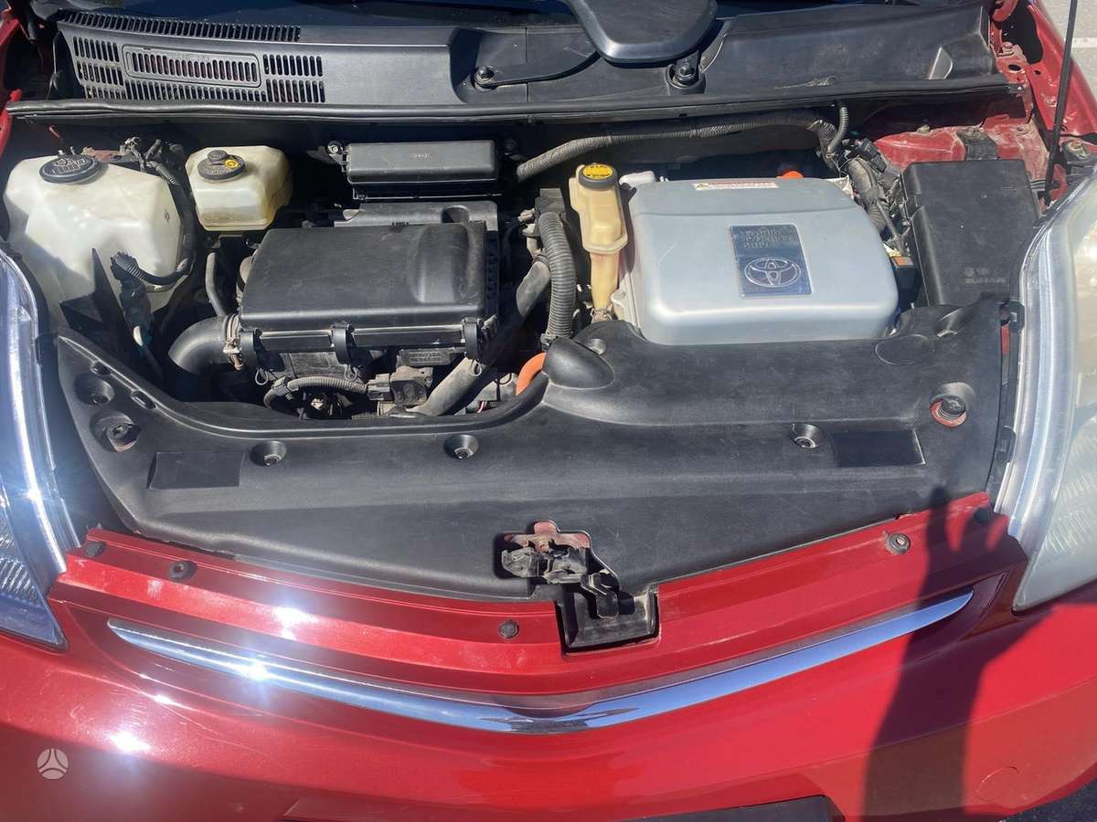 Toyota Prius - 8