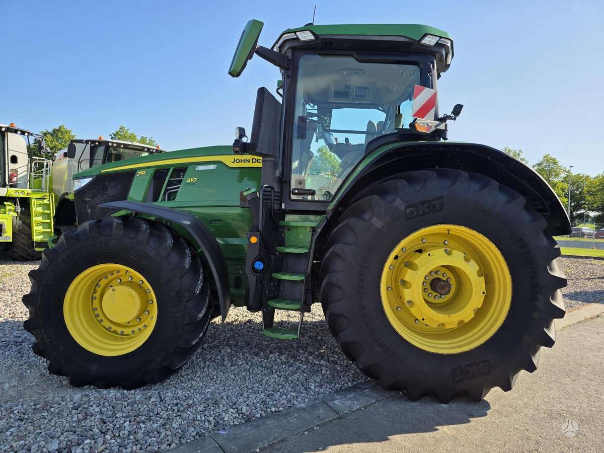 John Deere 7R310, тракторы