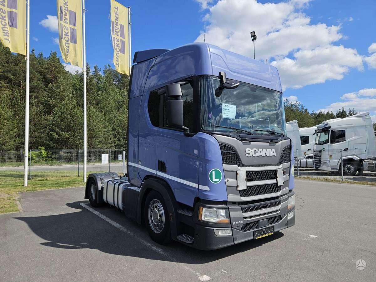 Scania R450 MEGA, double sleeper
