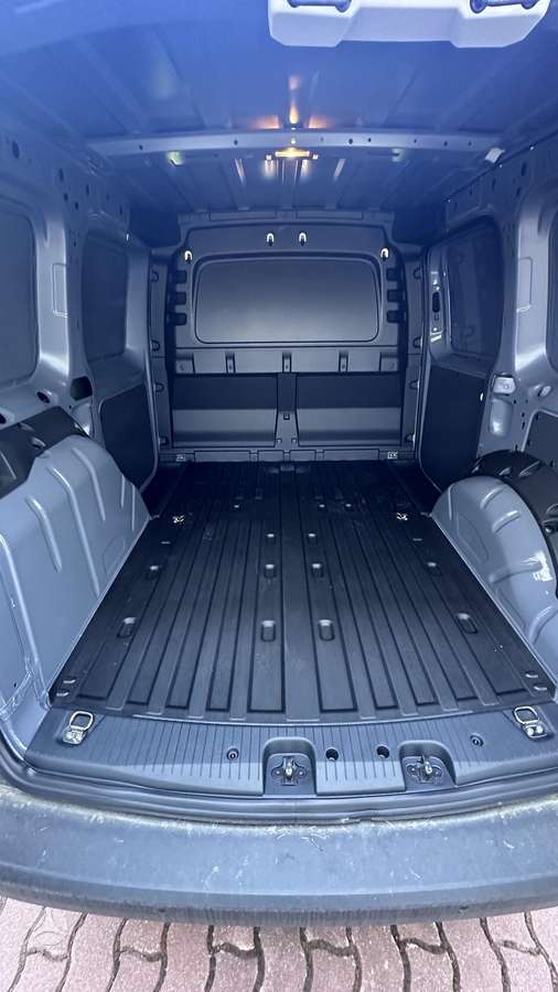 Volkswagen Caddy - 7