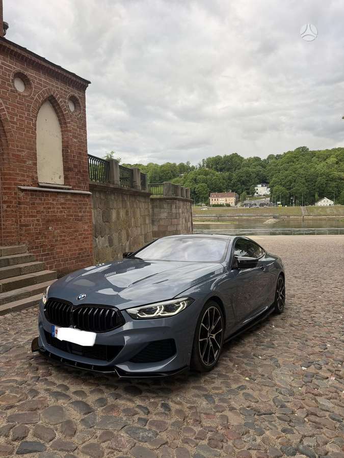 BMW 840, 3.0 l., Седан