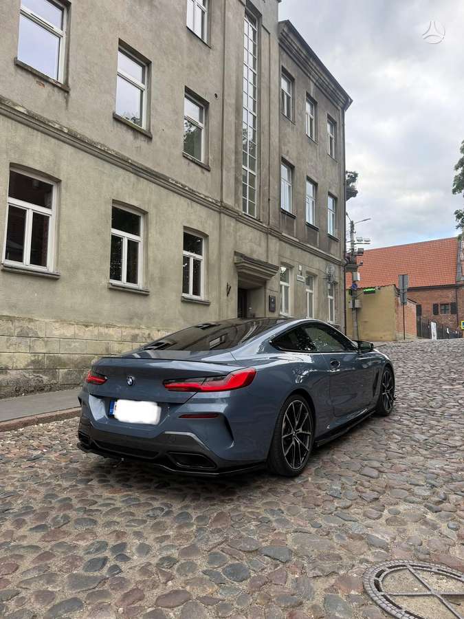 BMW 840, 3.0 l., Седан