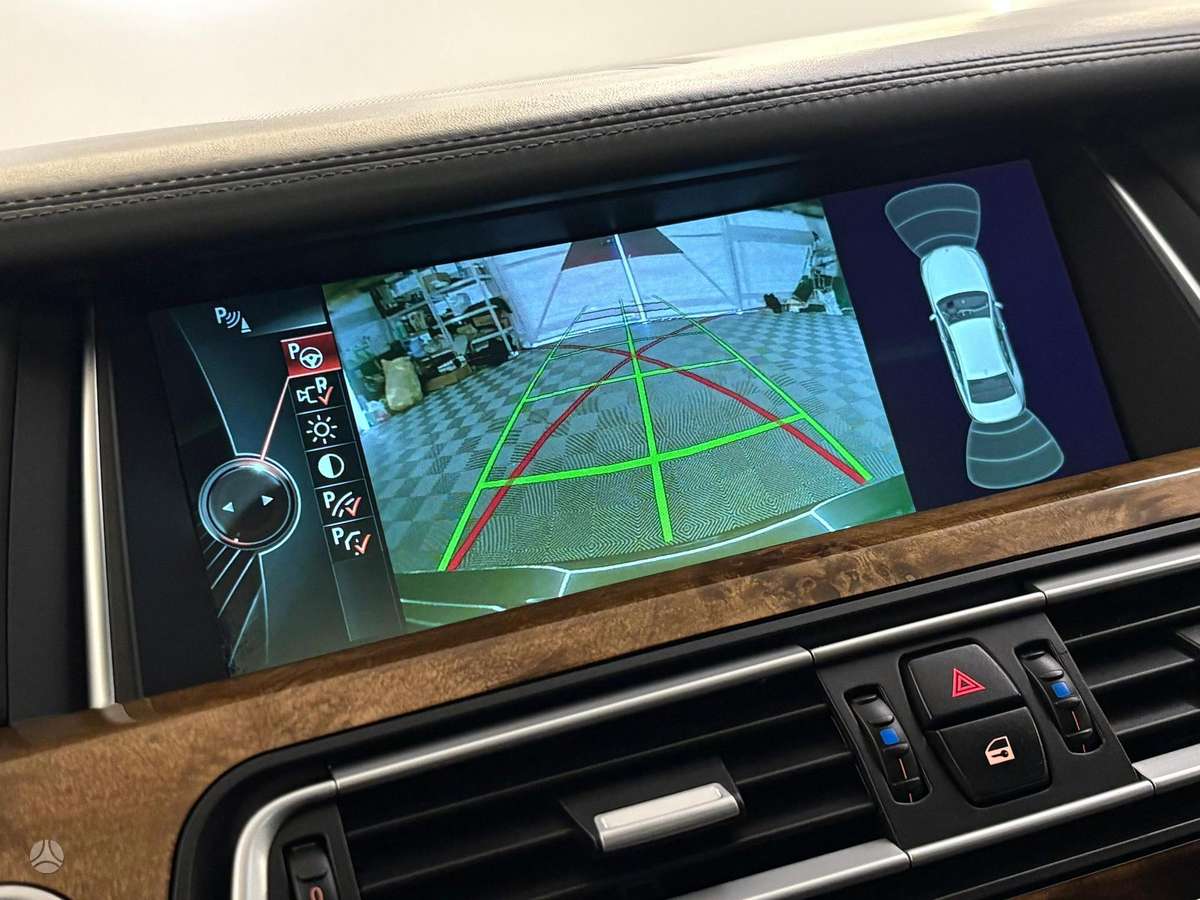 BMW 740, 3.0 l., Седан