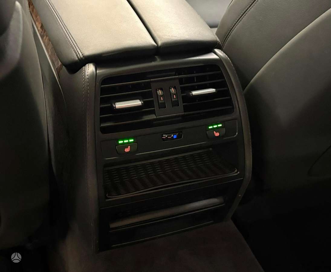 BMW 740, 3.0 l., Седан