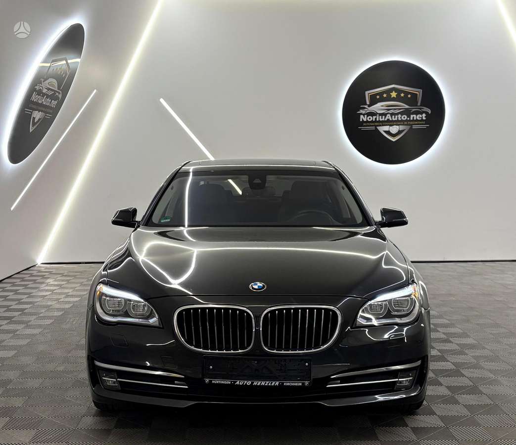 BMW 740, 3.0 l., Седан