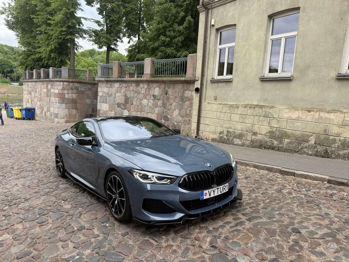 BMW 840, 3.0 l., Седан