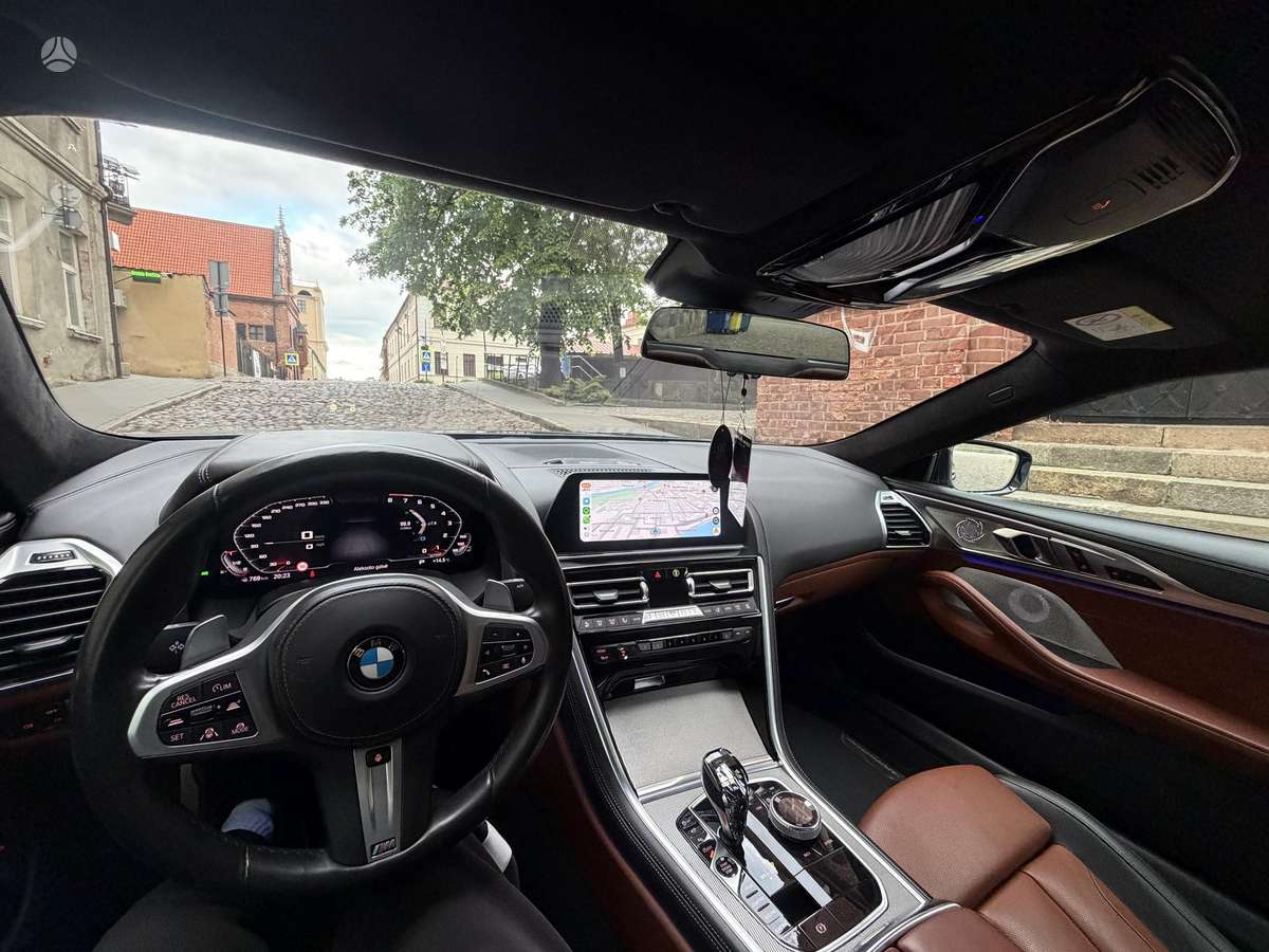 BMW 840, 3.0 l., Седан