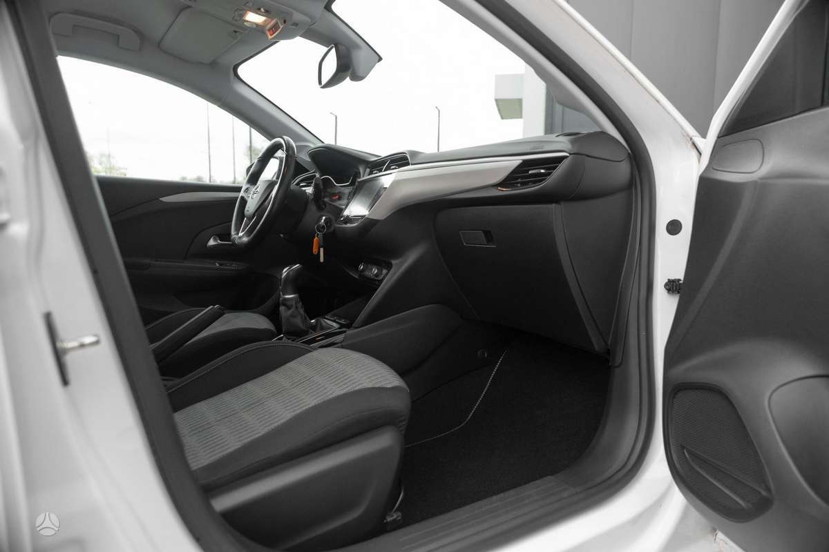 Opel Corsa, 1.2 l., Хэтчбек