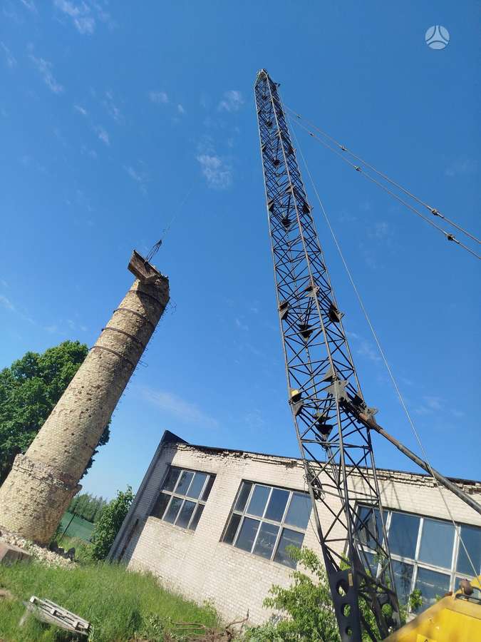 P & H Senas, crane