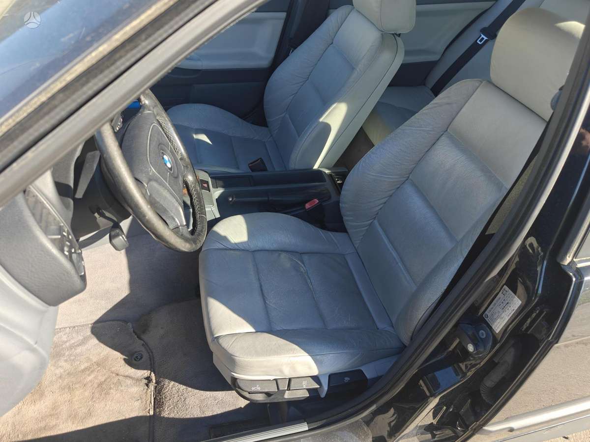 BMW 320, 2.0 l., wagon