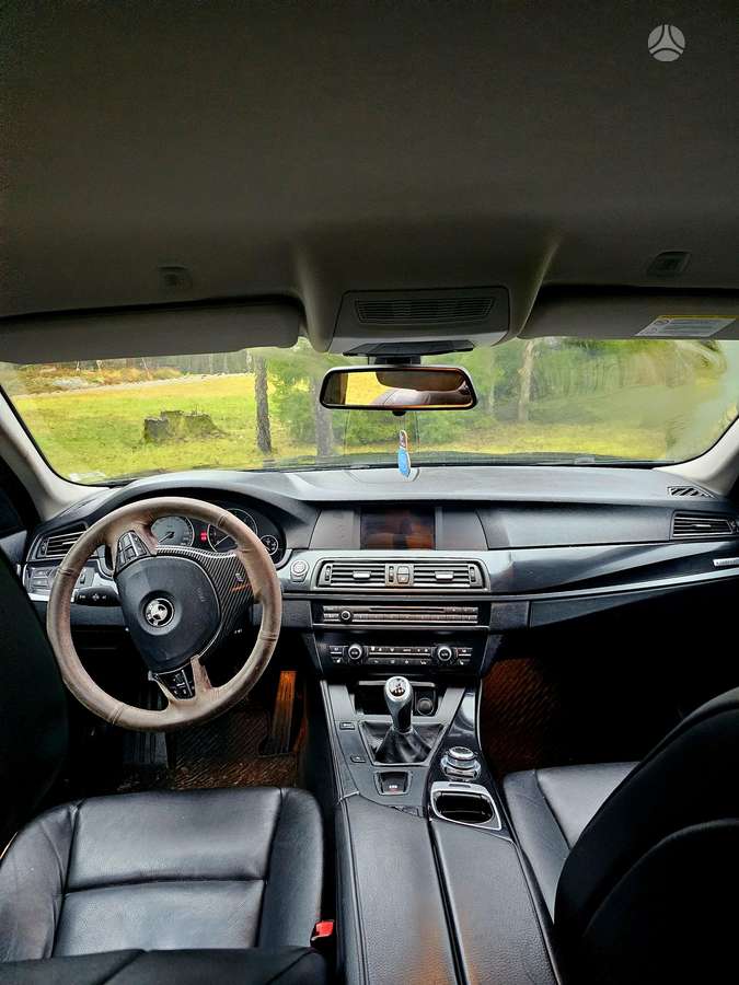 BMW 523, 3.0 l., Седан