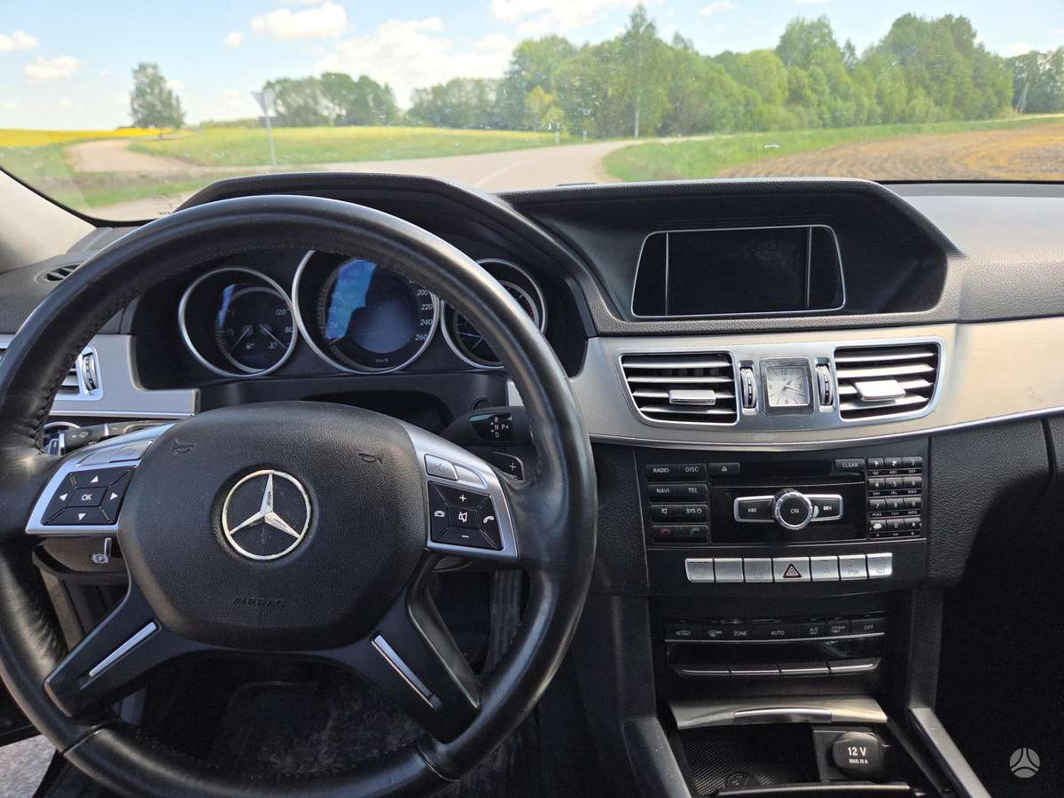 Mercedes-Benz E200, 2.1 l., Универсал
