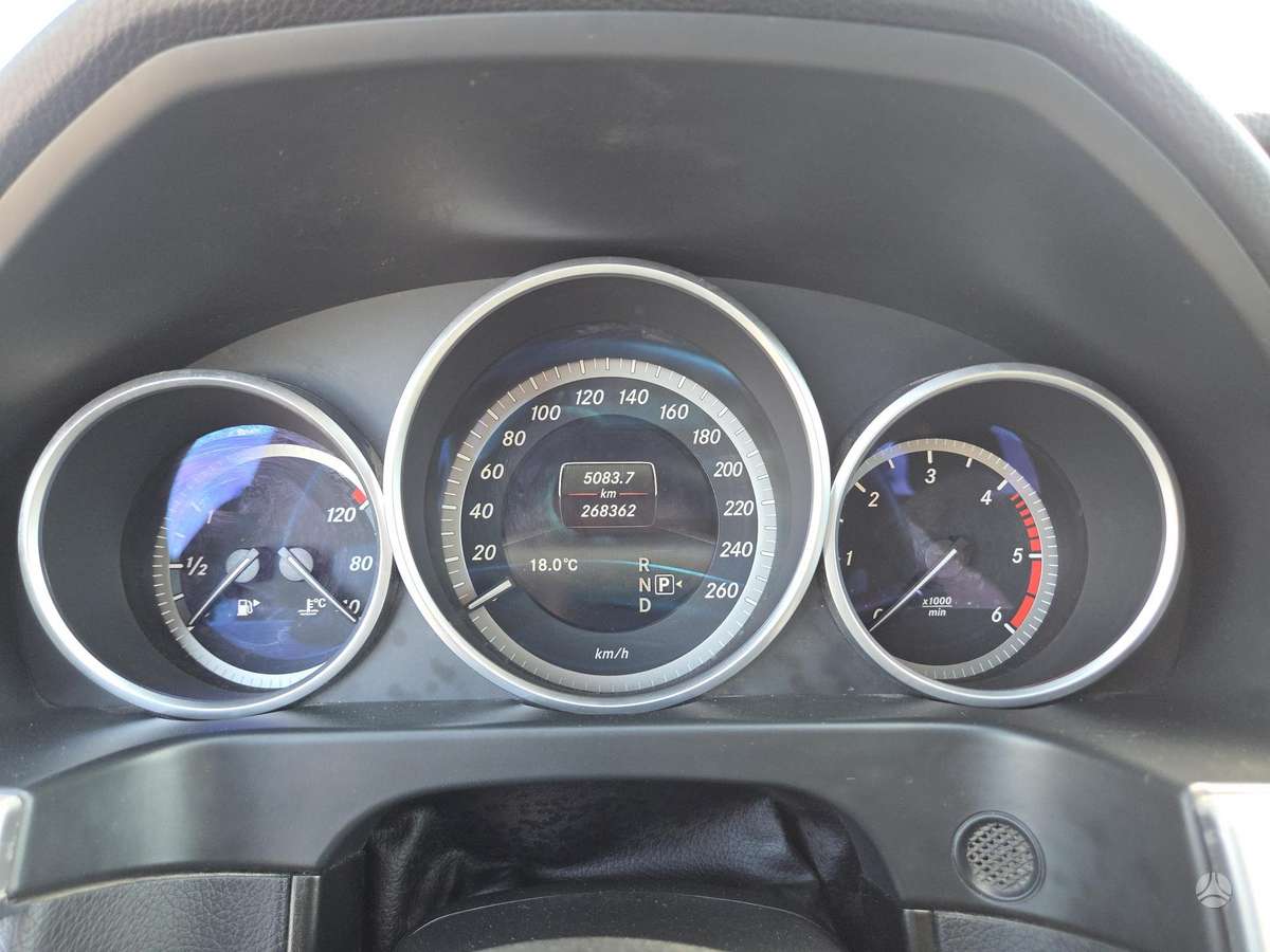 Mercedes-Benz E200, 2.1 l., Универсал