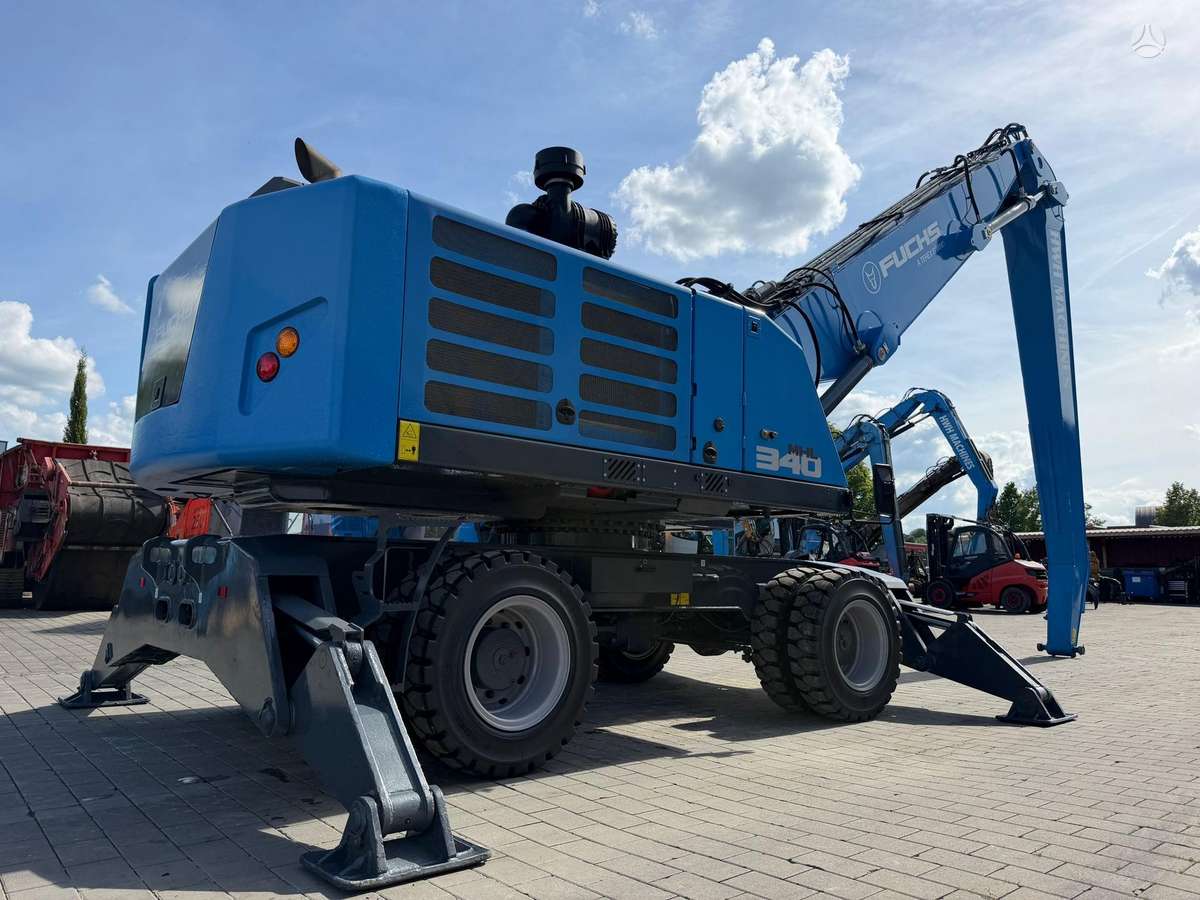 Fuchs 340, ekskavatoriai