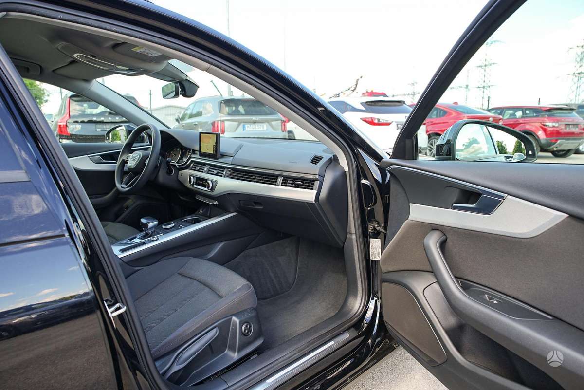 Audi A4, 2.0 l., Универсал