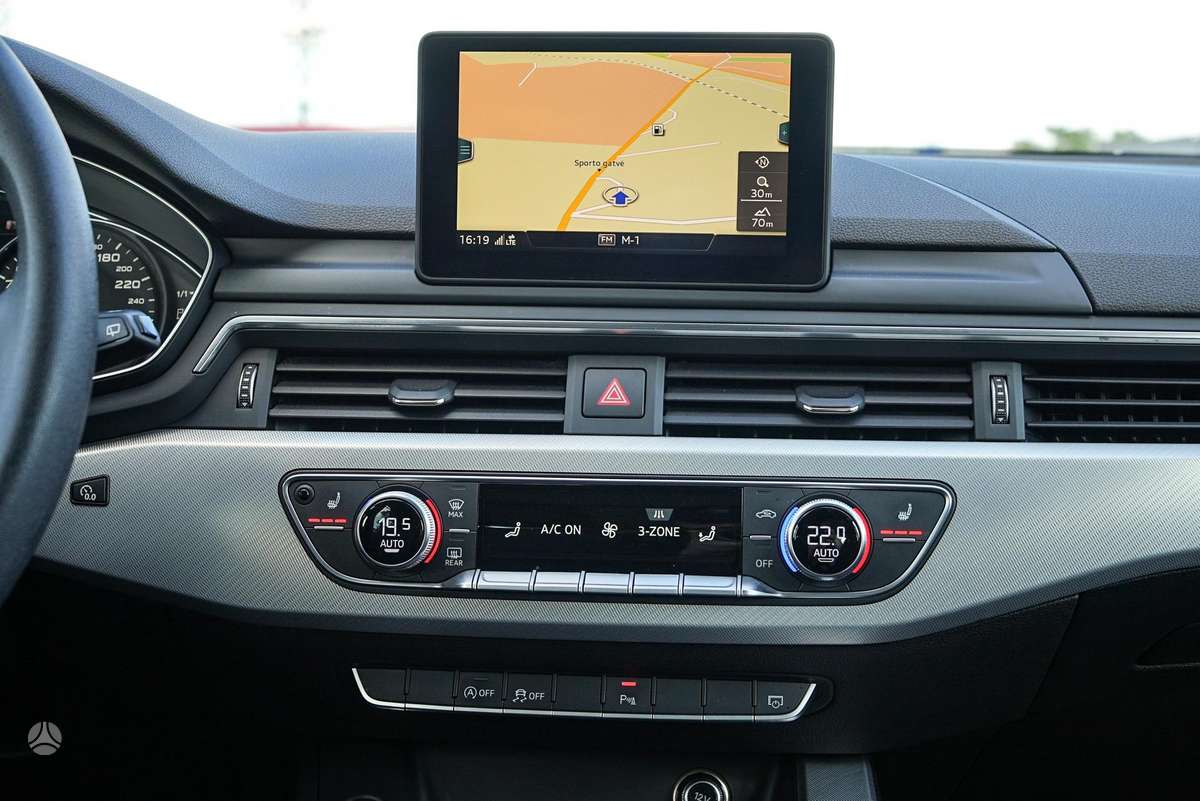 Audi A4, 2.0 l., Универсал