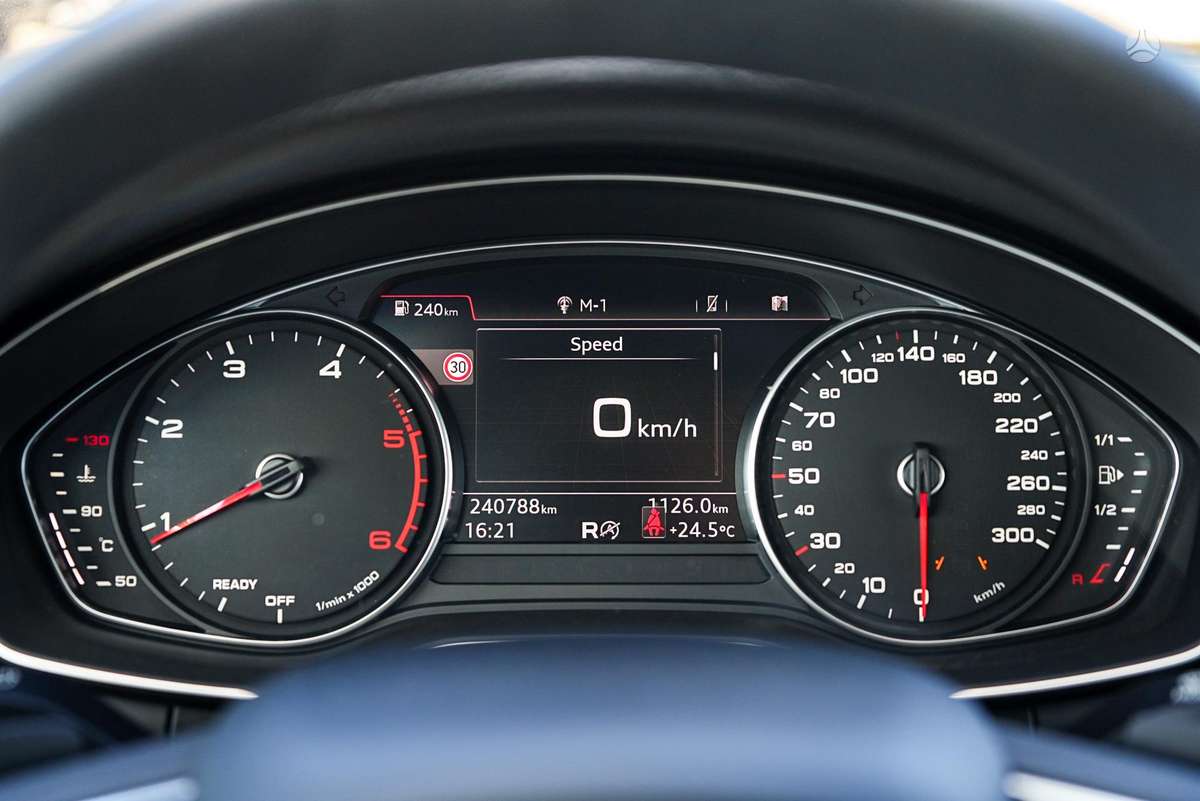 Audi A4, 2.0 l., Универсал