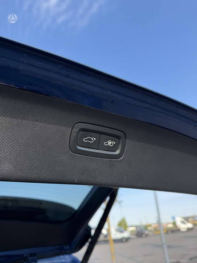 Volvo XC90 - 5
