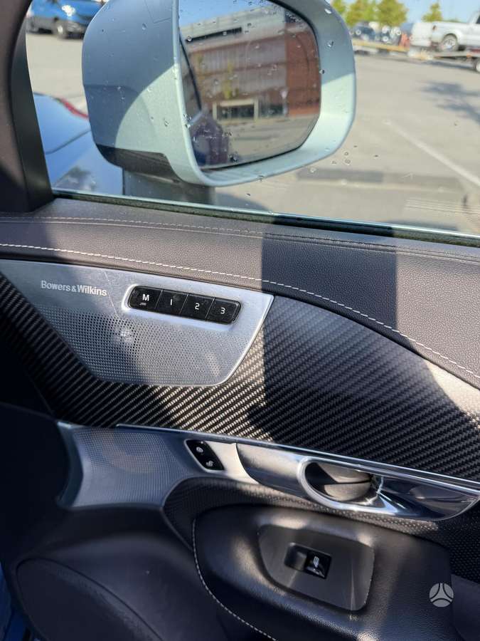 Volvo XC90 - 11