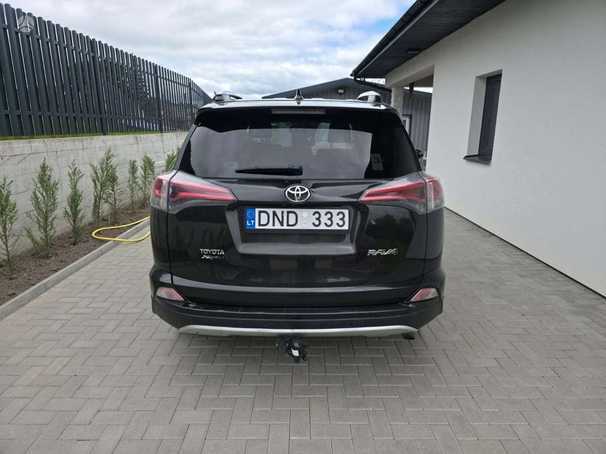 Toyota RAV4 - 2