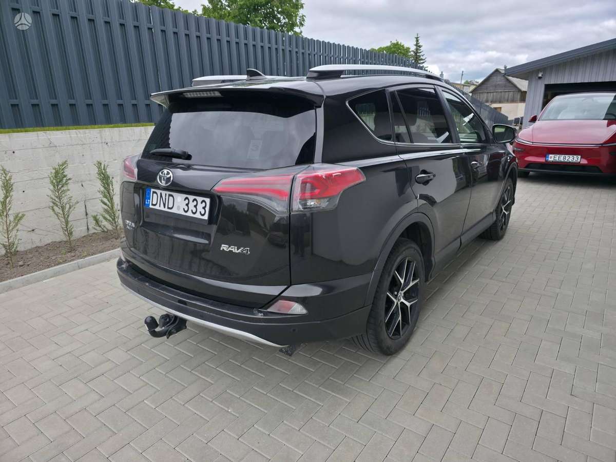 Toyota RAV4 - 4