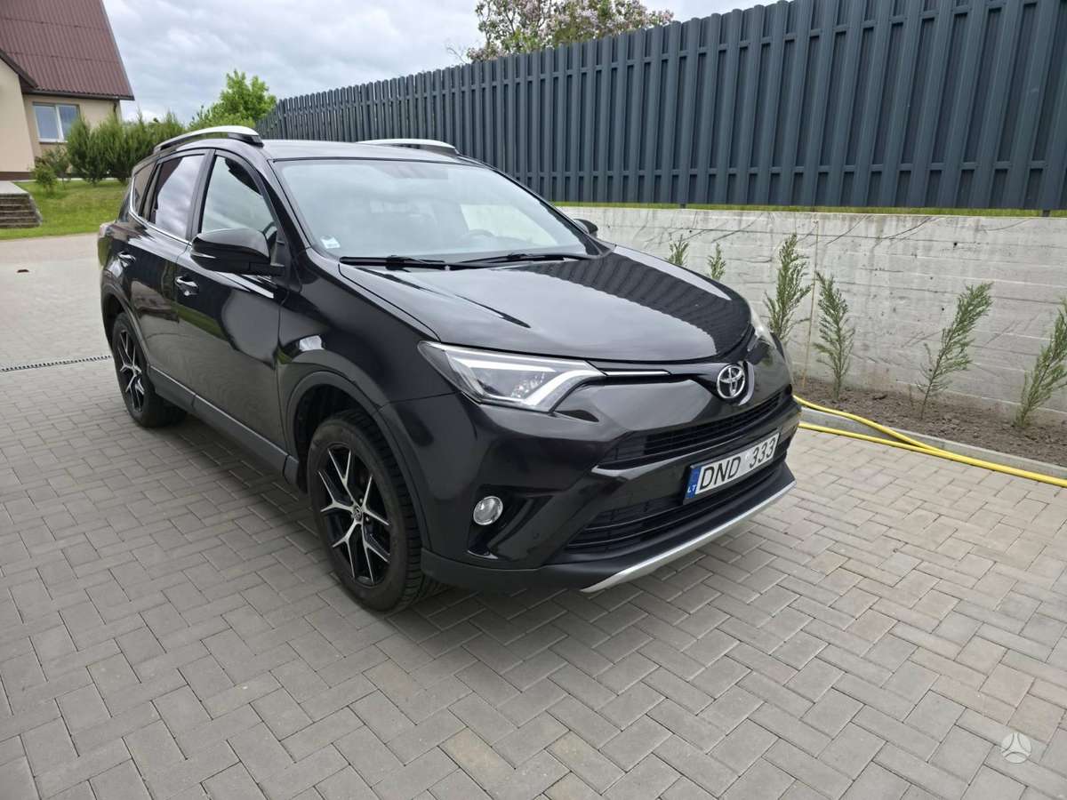 Toyota RAV4 - 5